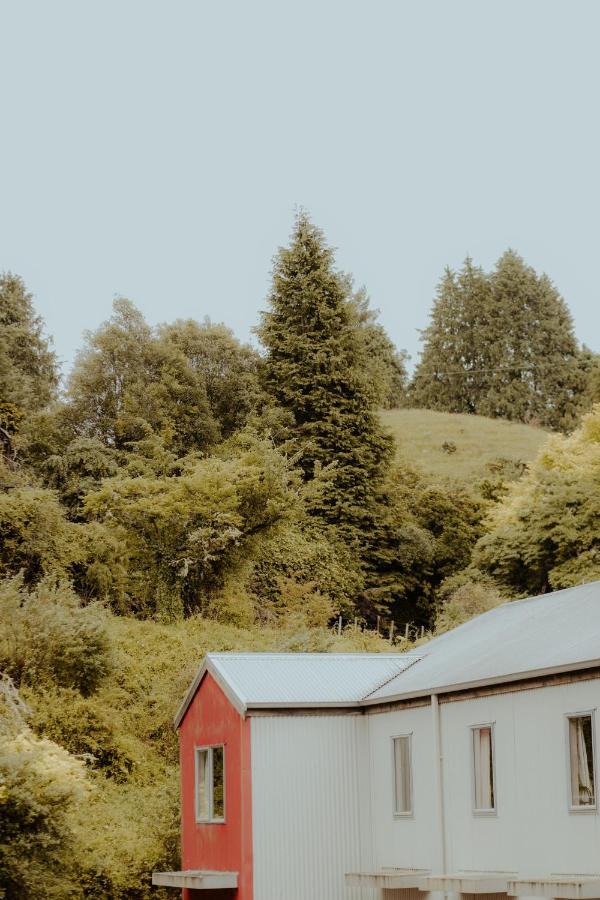 Waitomo Village Chalets Home Of Kiwipaka Waitomo Glowworm Zewnętrze zdjęcie